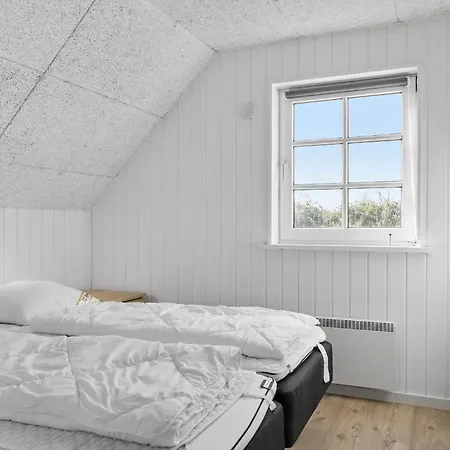Gorgeous In With Private Swimming Pool, Be Inside Or Outside Feriehus